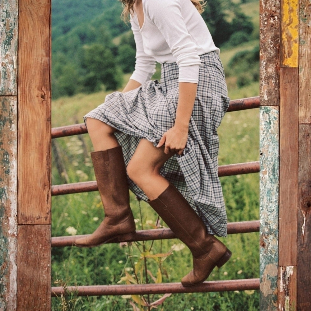 CHRISTY DAWN YOKO BOOT IN BROWN W/DUST BAG